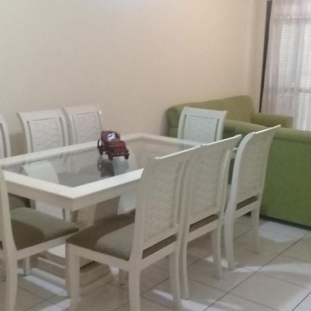 Apartamento De 2 Domitorios E 1 Garagem No Centro De Bombinhas 50 Metros Da Praia Na Avenida Principal Proximo Ao Shopping Punta Blu Exteriér fotografie