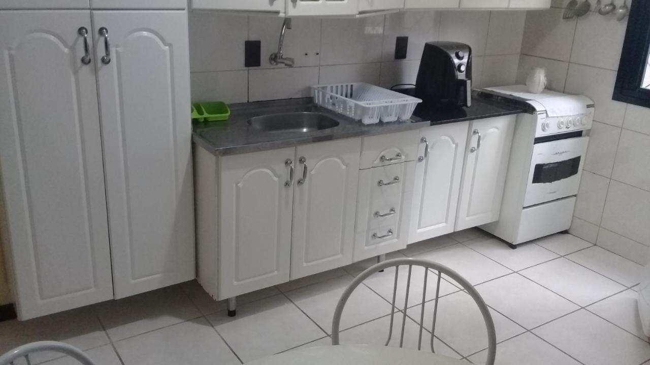Apartamento De 2 Domitorios E 1 Garagem No Centro De Bombinhas 50 Metros Da Praia Na Avenida Principal Proximo Ao Shopping Punta Blu Exteriér fotografie