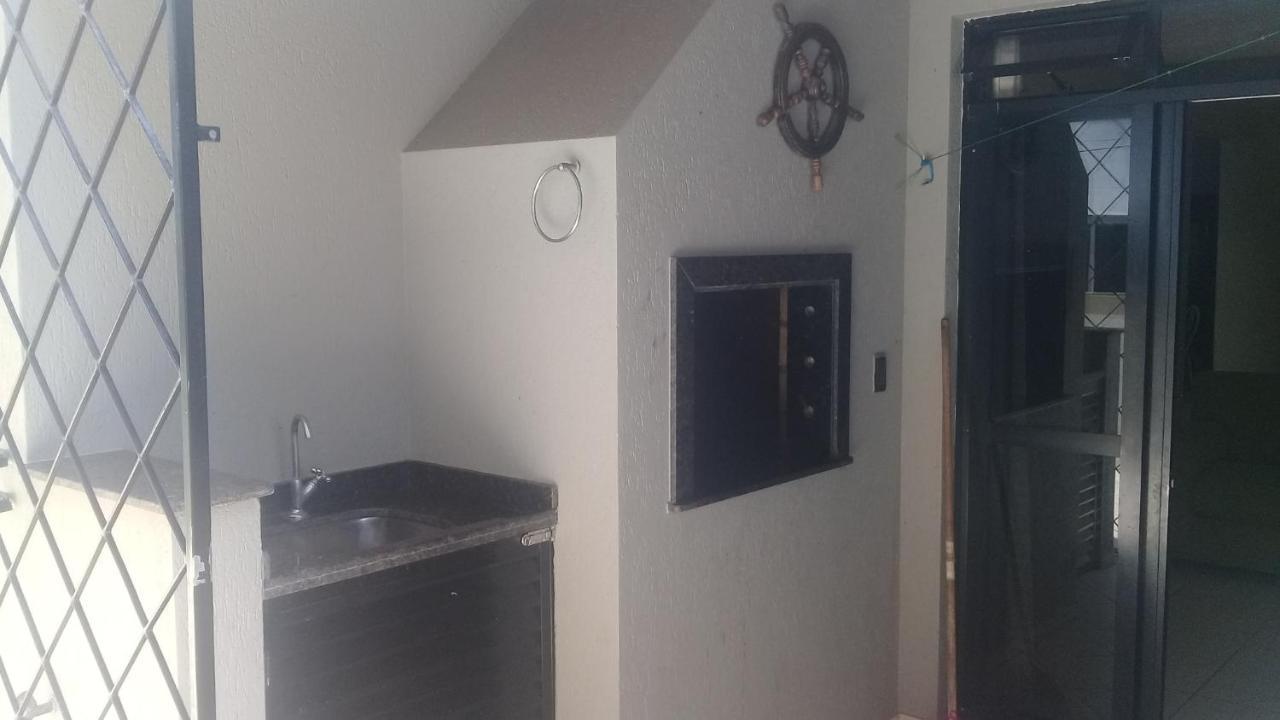 Apartamento De 2 Domitorios E 1 Garagem No Centro De Bombinhas 50 Metros Da Praia Na Avenida Principal Proximo Ao Shopping Punta Blu Exteriér fotografie